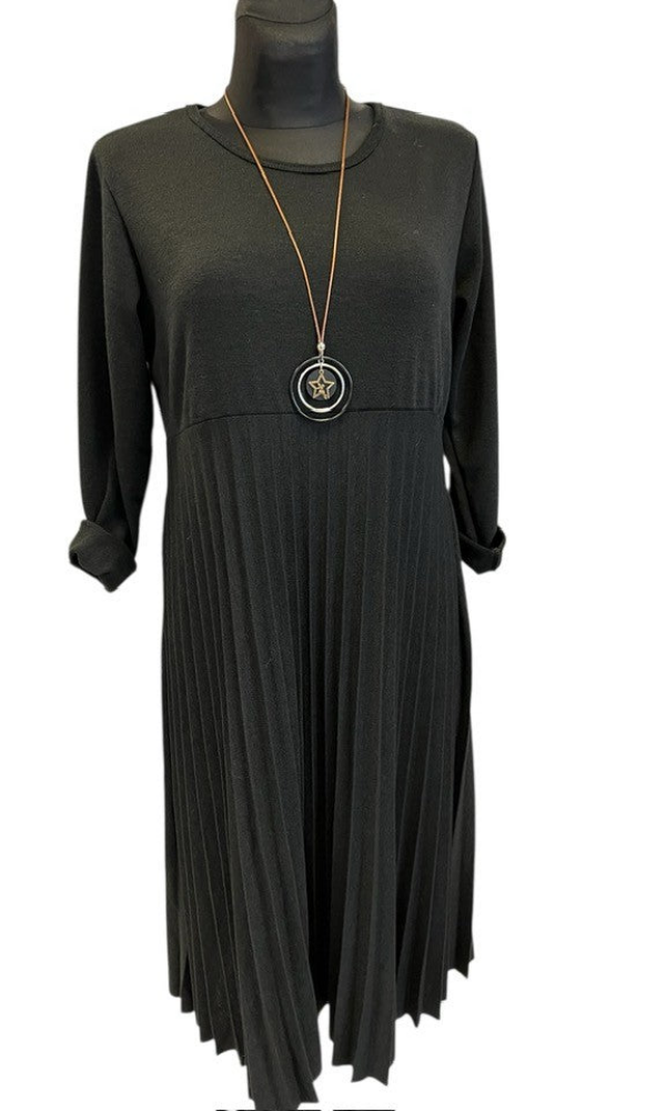 Hilja neulemekko - Mekot