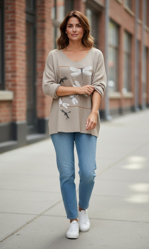 Sudenkorentokuvioitu beige pusero, jossa angora- ja villasekoite